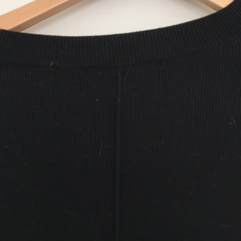 Sweater - Picture 5 of 5